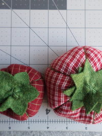 Tomato Pincushion in Red & White Homespun Cotton