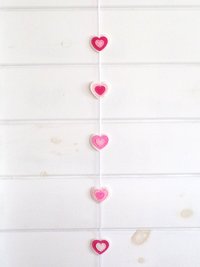 Valentine Hearts Felt Garland DIY Sewing Kit 