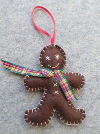 Gingerbread Felt Holiday Ornament DIY Kit 