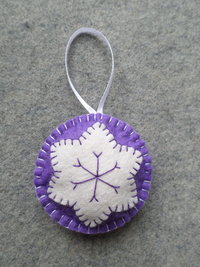 Ball Felt Holiday Ornament DIY Kit 
