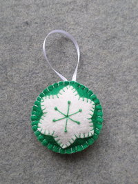 Ball Felt Holiday Ornament DIY Kit 