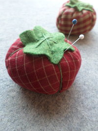 Tomato Pincushion in Red & White Homespun Cotton