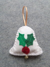 Bell Felt Holiday Ornament DIY Kit 
