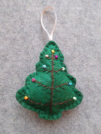 Set of 4 Tree Felt Ornaments DIY Kit 