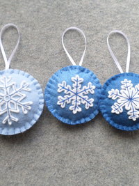 Snowflake Felt Holiday Ornament DIY Kit 
