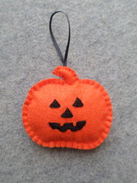 Halloween Felt Holiday Ornament DIY Kit