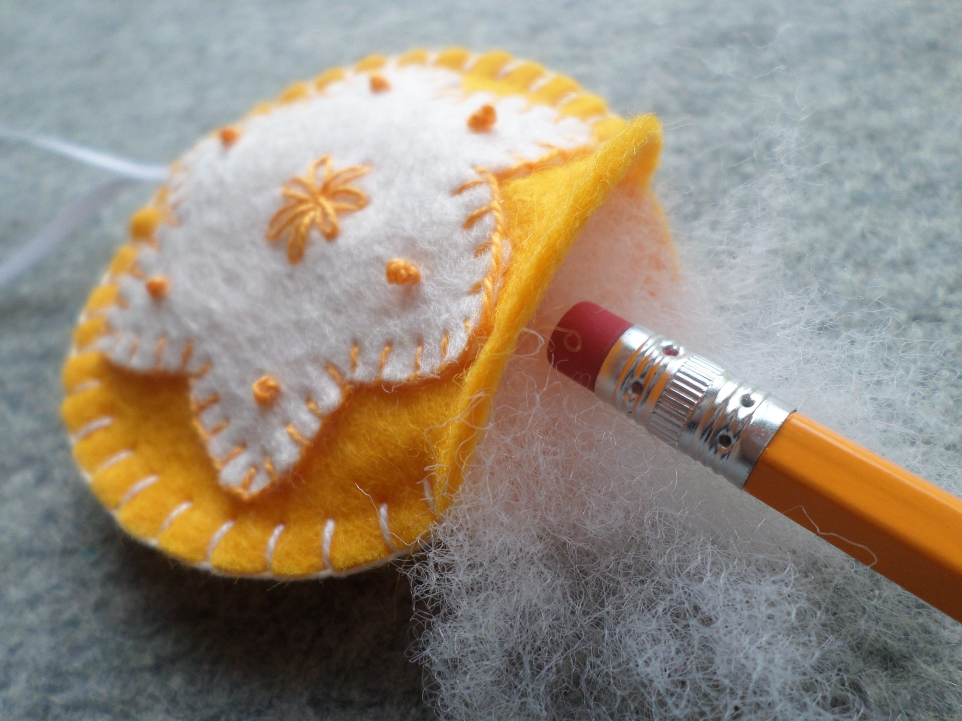 Ball Felt Holiday Ornament DIY Kit 