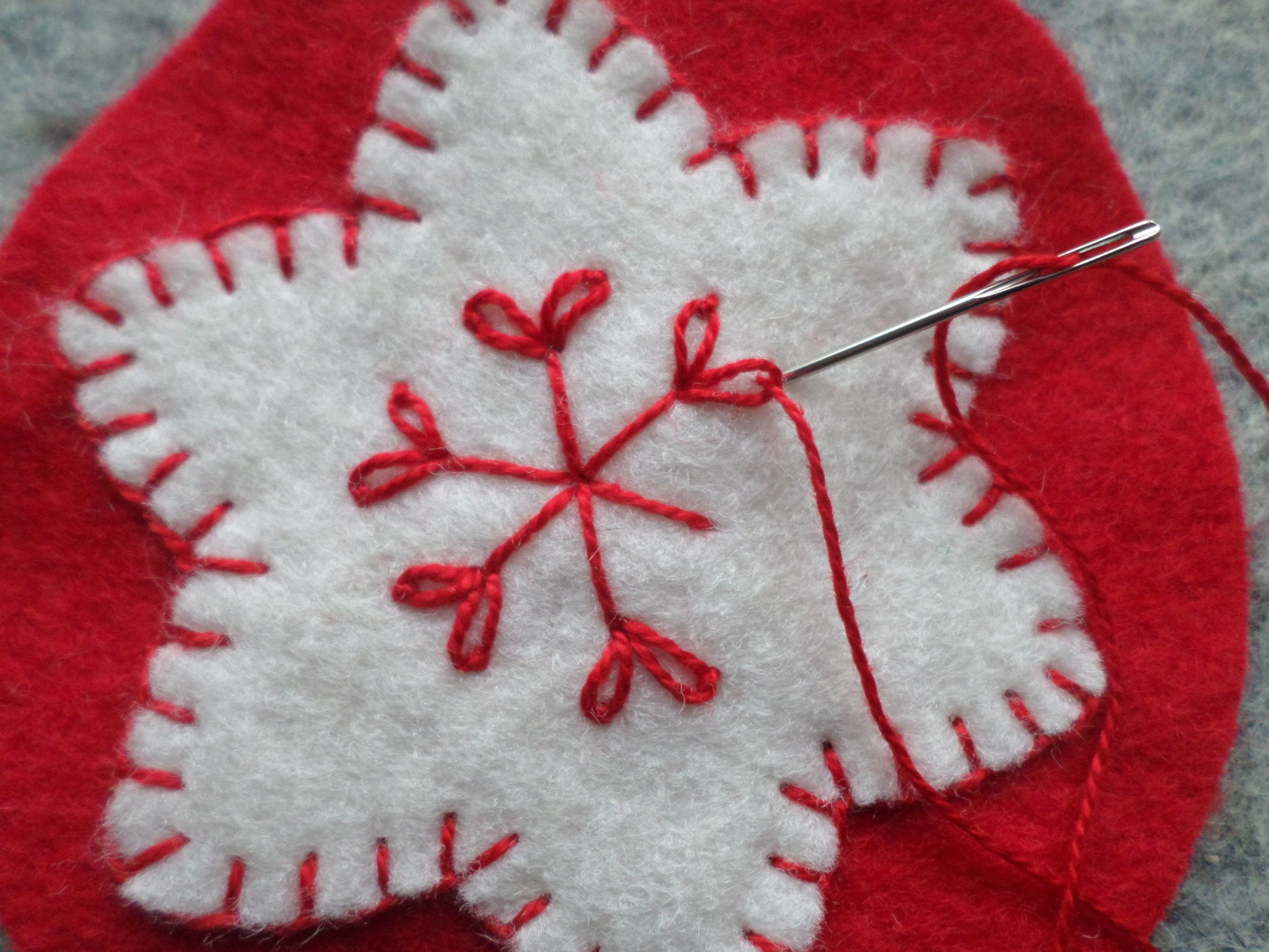Ball Felt Holiday Ornament DIY Kit 