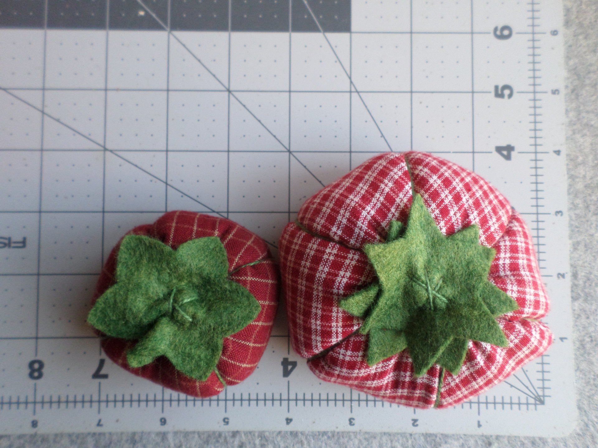 Tomato Pincushion in Red & White Homespun Cotton