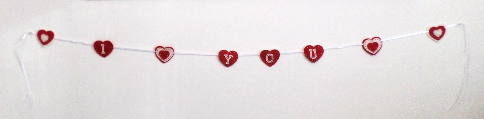 Valentine Hearts Felt Garland DIY Sewing Kit 