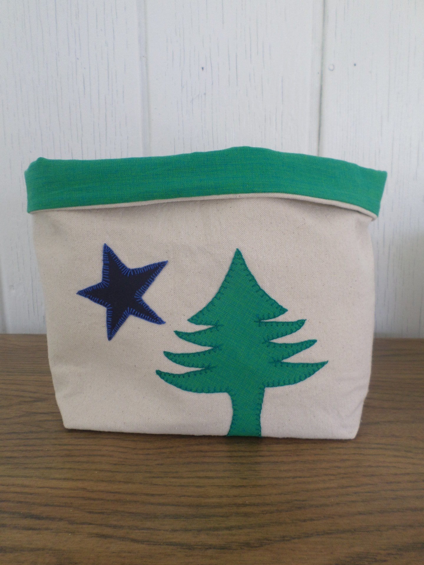 Maine Flag Hand Embroidered Canvas Fabric Basket