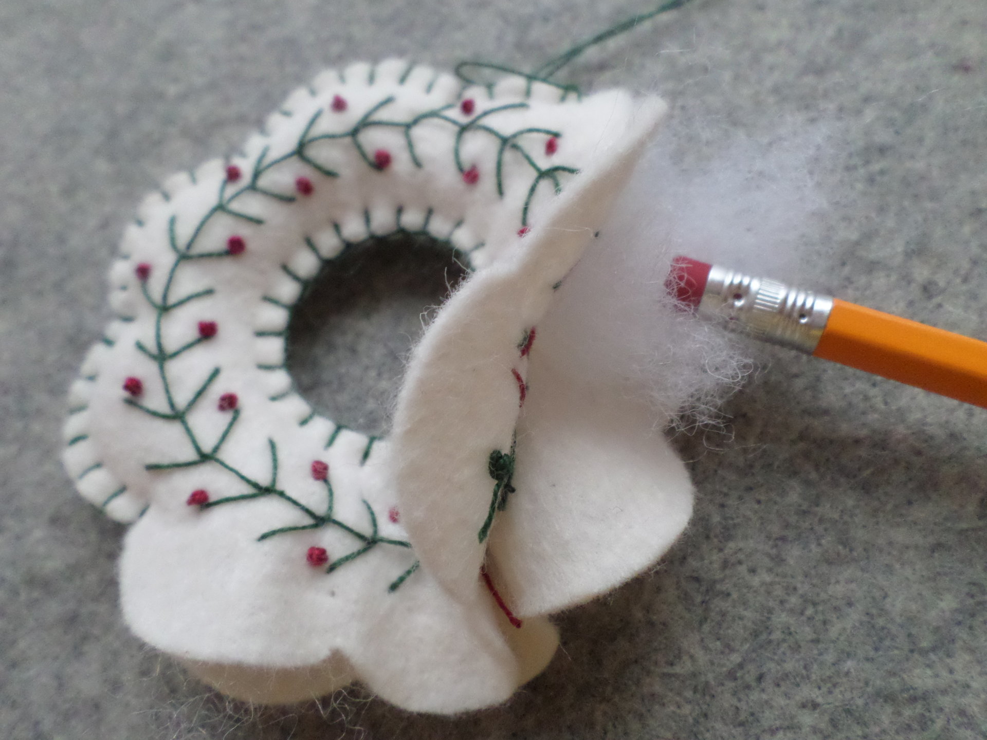 Wreath Felt Holiday Ornament DIY Kit 
