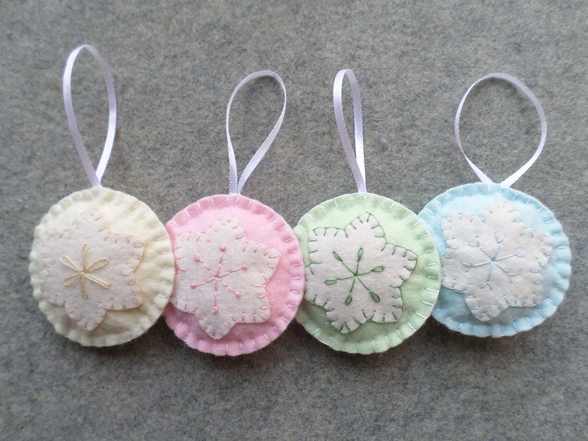 Pastel Ball Felt Holiday Ornament DIY Kit 