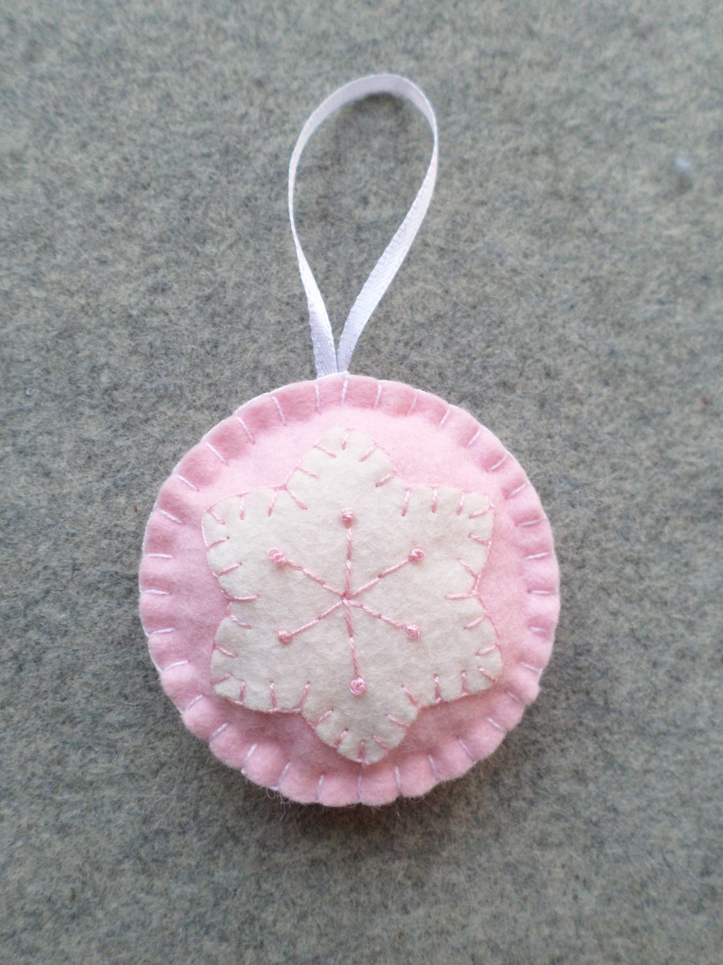 Pastel Ball Felt Holiday Ornament DIY Kit 