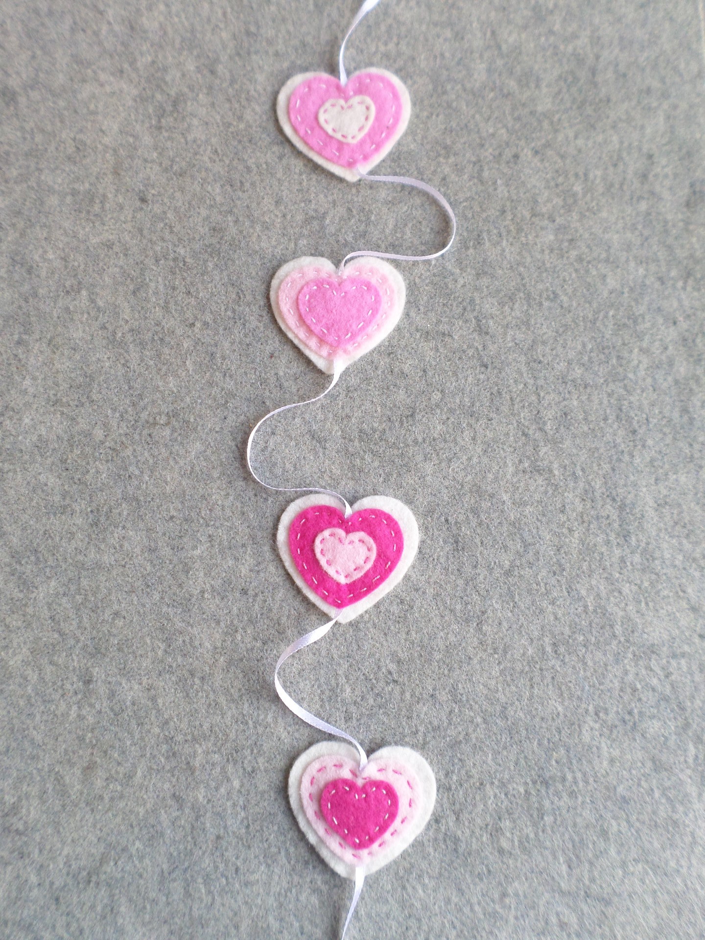Valentine Hearts Felt Garland DIY Sewing Kit 