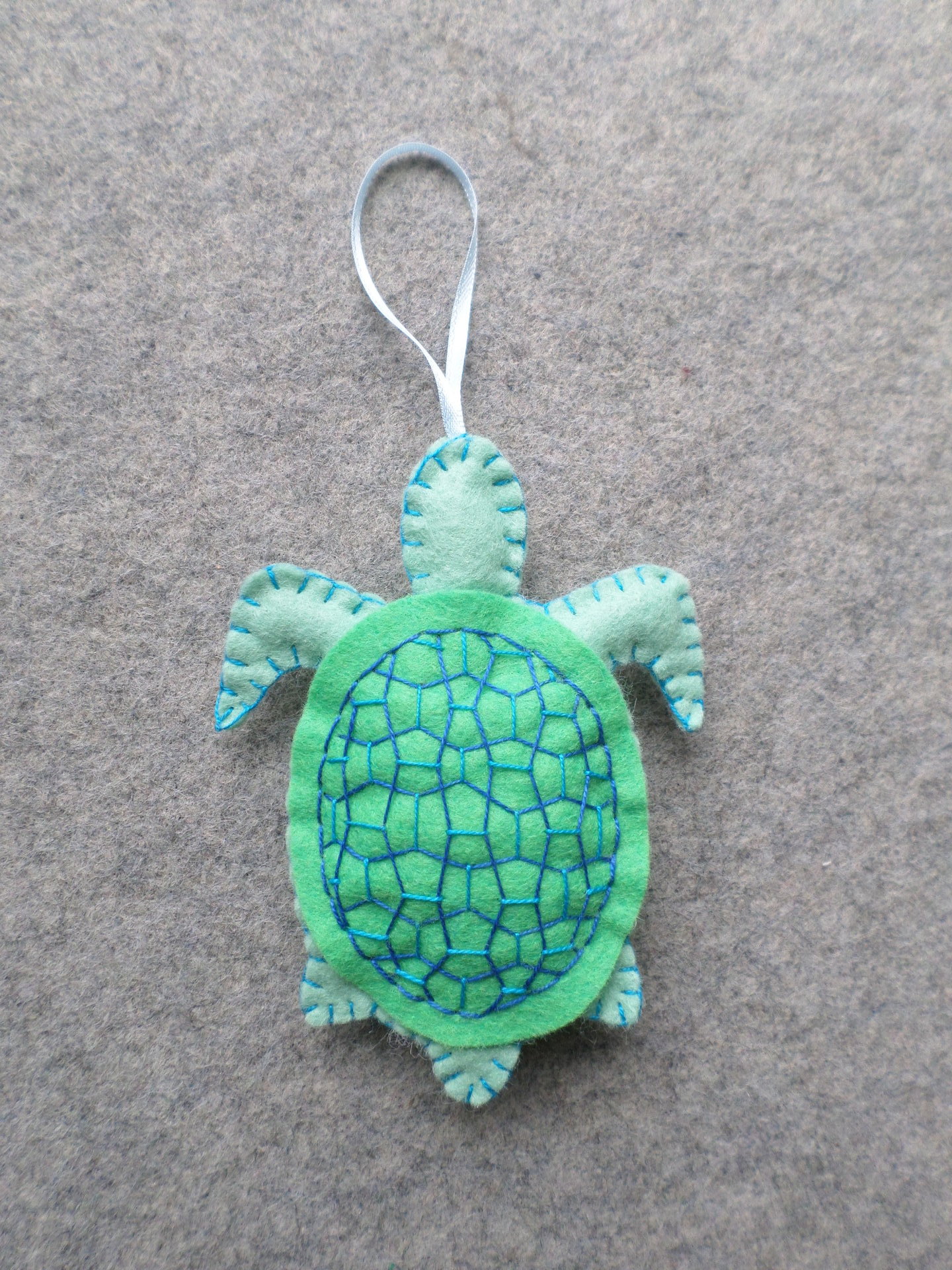 Turtle Felt Holiday Ornament DIY Kit 