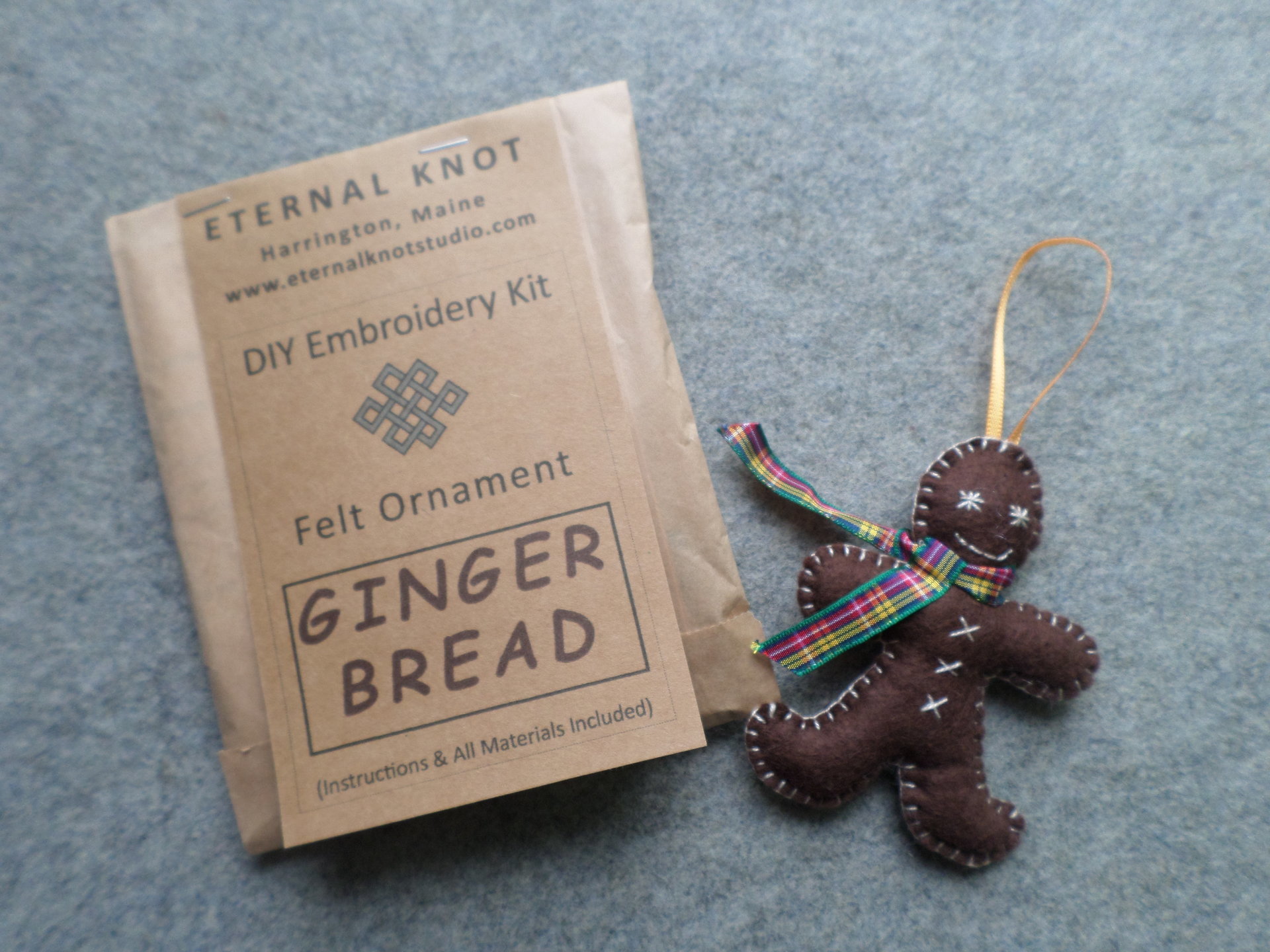 Gingerbread Felt Holiday Ornament DIY Kit 