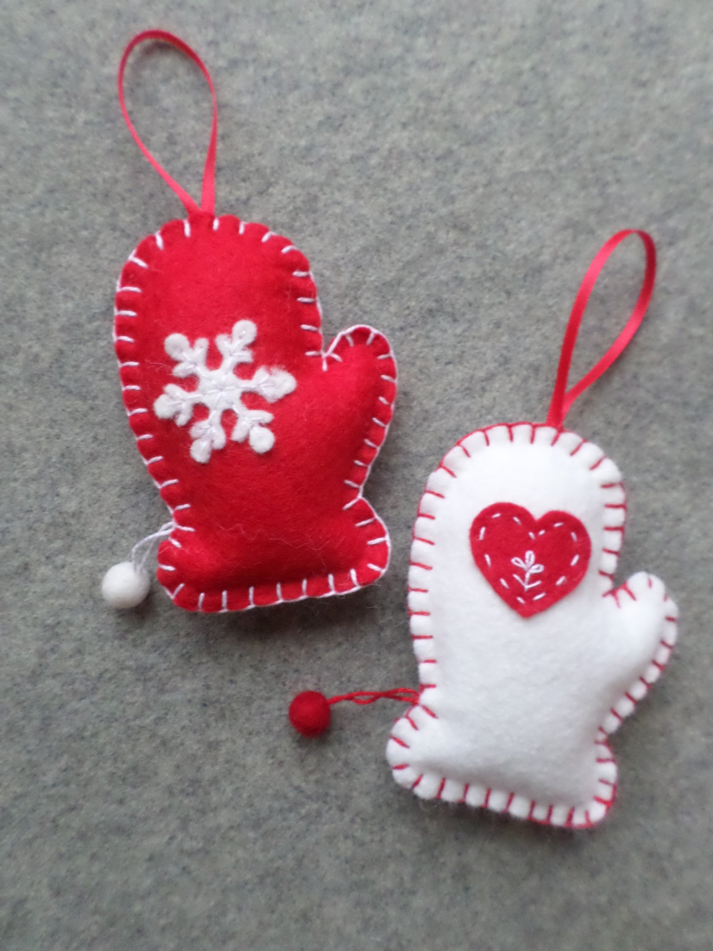  Mitten Felt Holiday Ornament DIY Kit 