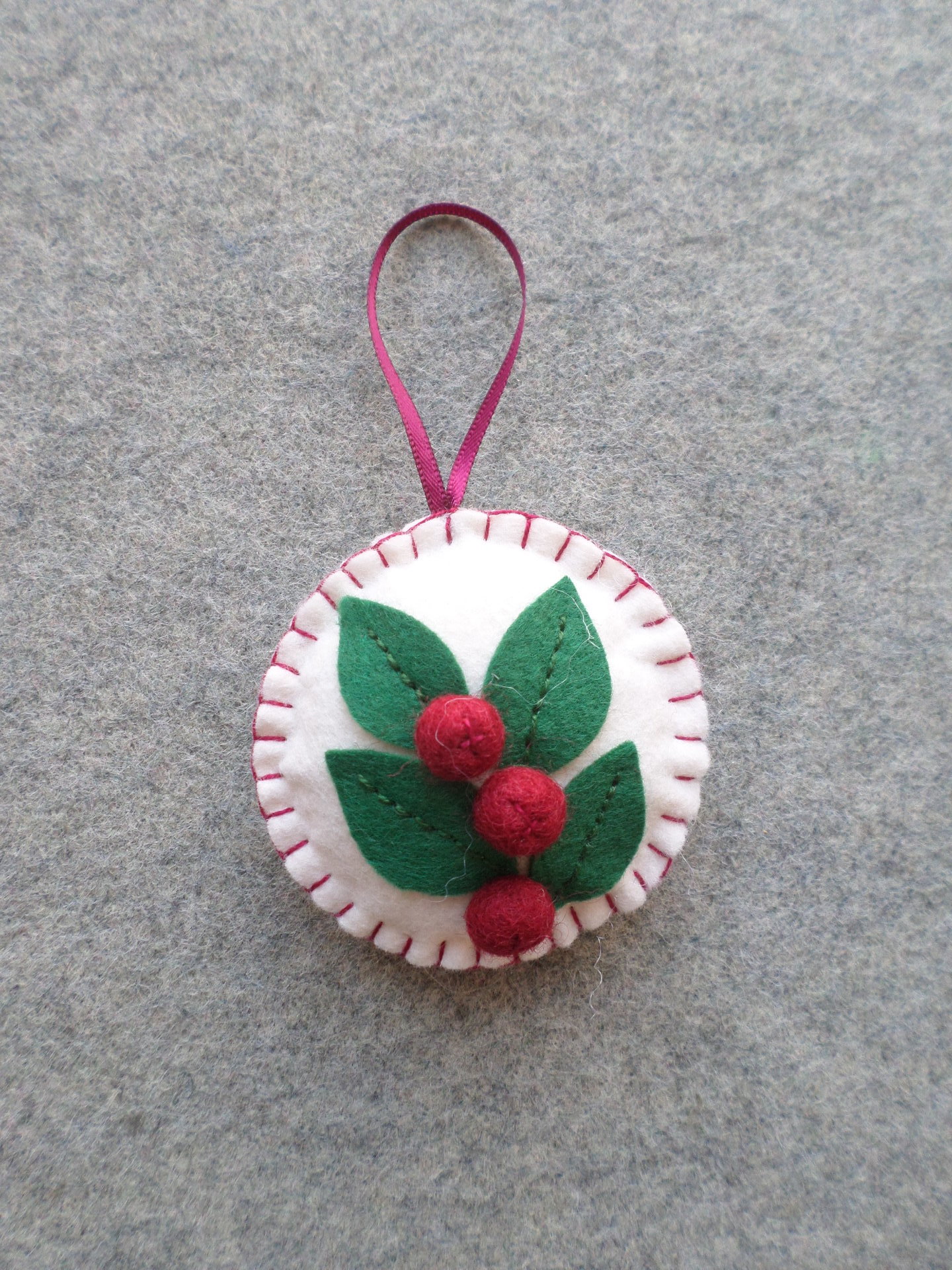 Cranberry Felt Holiday Ornament DIY Kit 
