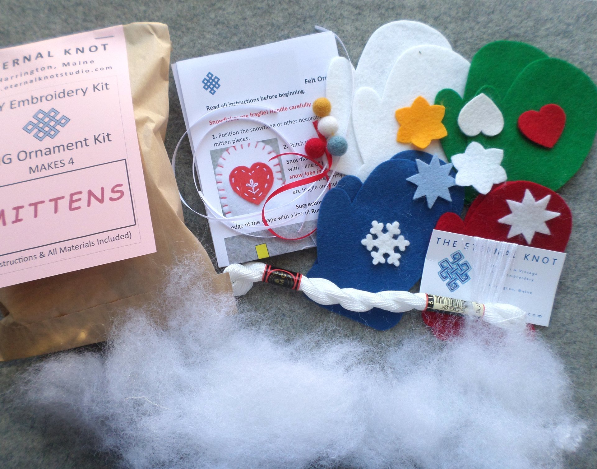 Set of 4 Mittens Felt Ornaments DIY Kit 