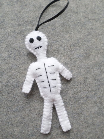Skeleton Halloween Felt Holiday Ornament DIY Kit  ***COMING SOON***
